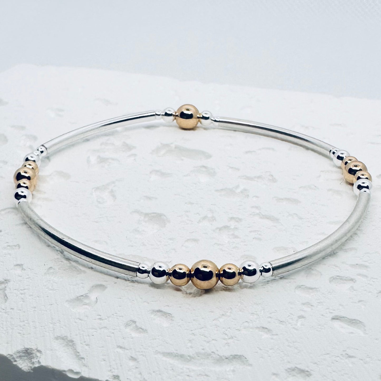 Cora Bangle