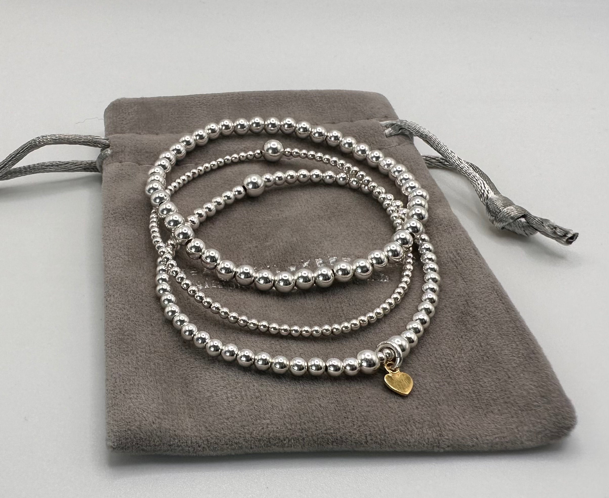 Tiny Gold Heart Bracelet - Beautiful Keepsakes