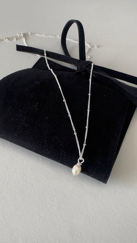 Dainty Mini Pearl Satellite Necklace